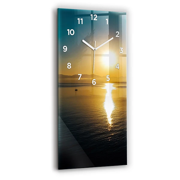 Vertikale Uhr mit motiv Landschaft bei Sonnenaufgang