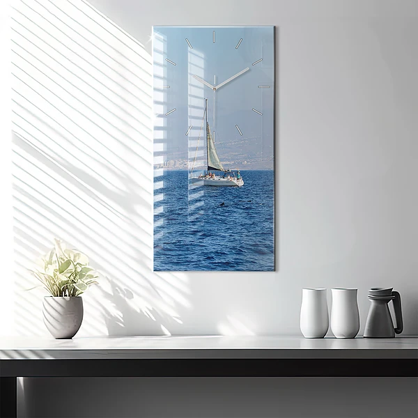 Vertikale Uhr Yacht auf Teneriffa