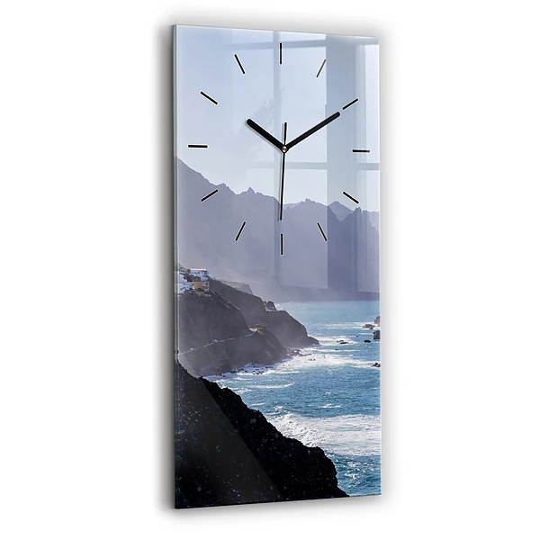 Vertikale Uhr Berge am Meer