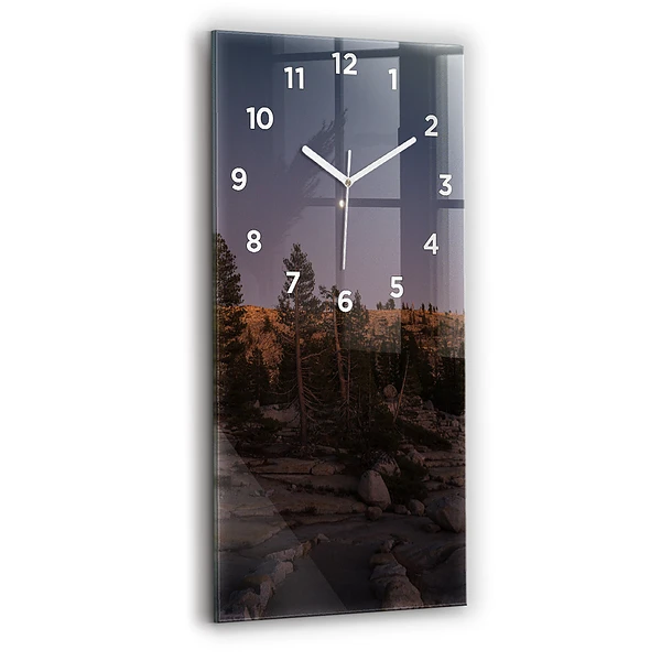 Vertikale Uhr Die felsige Straße von Yosemite