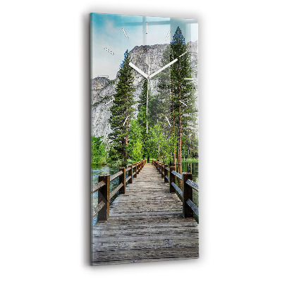 Vertikale Uhr mit motiv Yosemite Holzbrücke