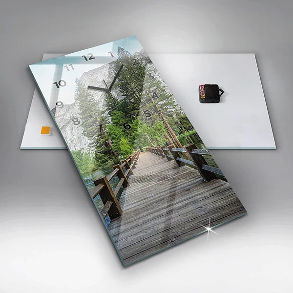 Vertikale Uhr mit motiv Yosemite Holzbrücke