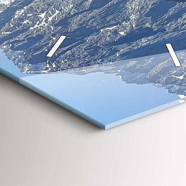 Vertikale Uhr mit motiv Die Alpen im Winter