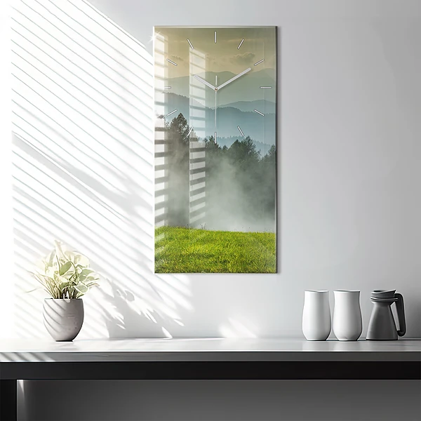 Vertikale Uhr mit motiv Berglandschaft