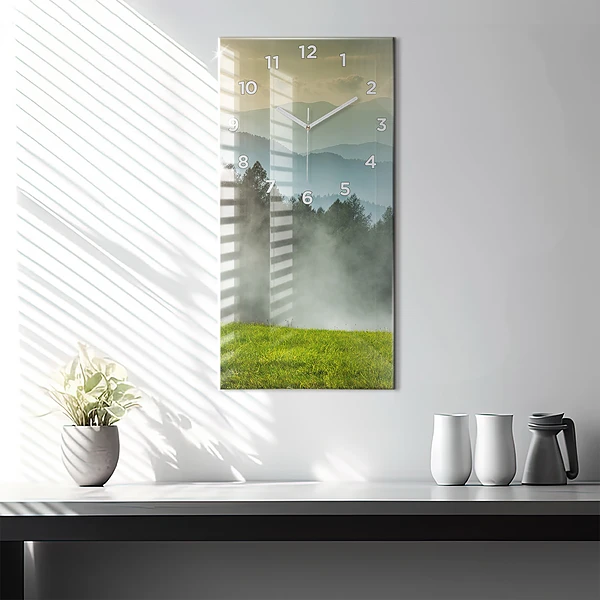 Vertikale Uhr mit motiv Berglandschaft