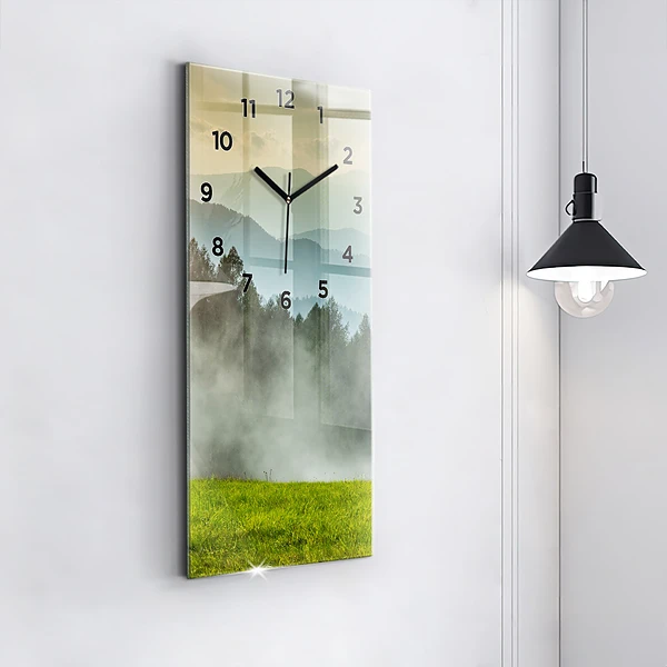 Vertikale Uhr mit motiv Berglandschaft