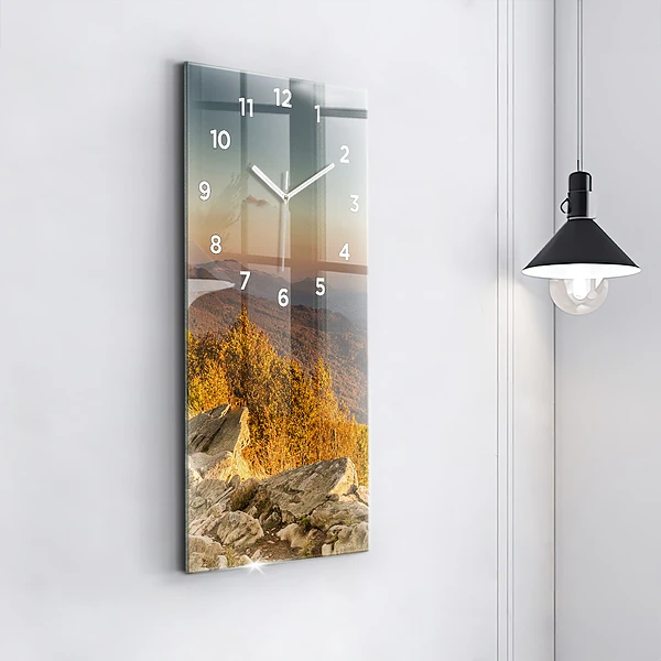 Vertikale Uhr Bieszczady-Gebirge
