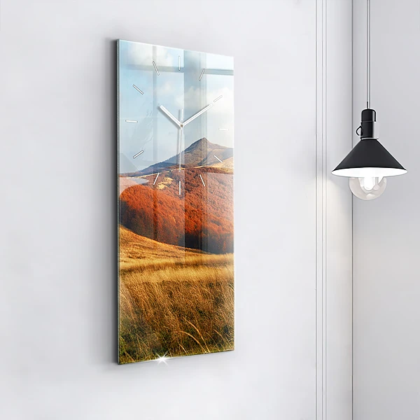 Vertikale Uhr mit motiv Berglandschaft im Herbst