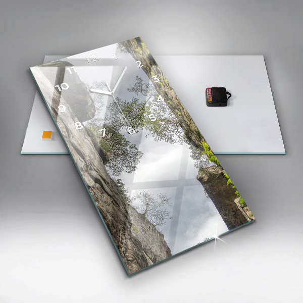 Vertikale Uhr mit motiv Felsenstadt in der Tschechischen Republik