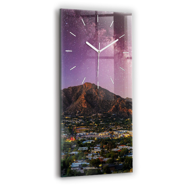 Vertikale Uhr mit motiv Berglandschaft