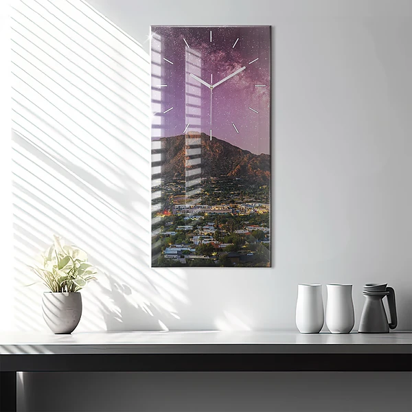 Vertikale Uhr mit motiv Berglandschaft