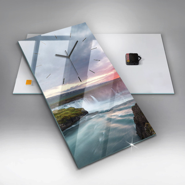 Vertikale Uhr mit motiv Landschaft mit Wasserfall