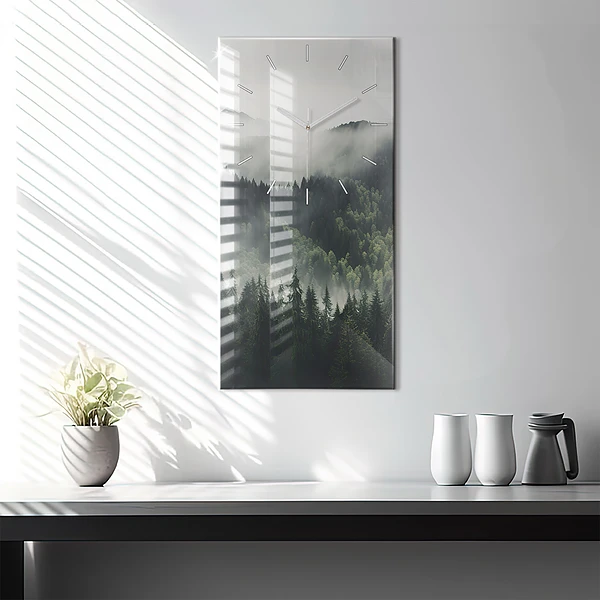 Vertikale Uhr Wald-Landschaft
