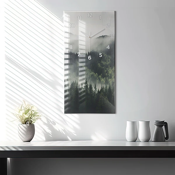 Vertikale Uhr Wald-Landschaft