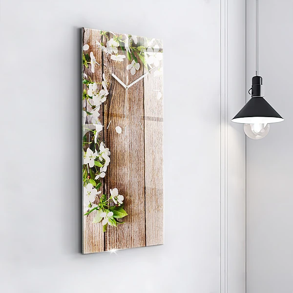 Vertikale Uhr Blumen auf Holz