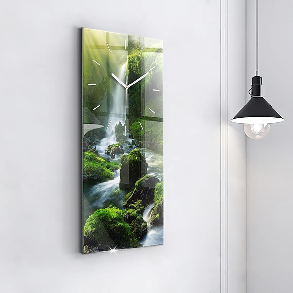 Vertikale Uhr mit motiv Wasserfall und Felsen