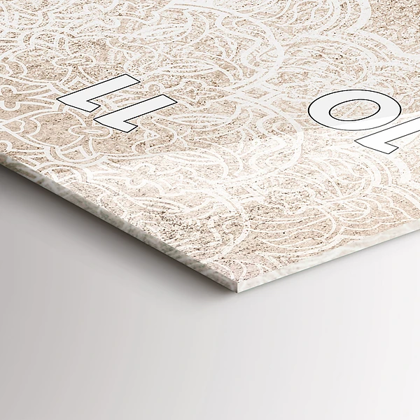 Vertikale Uhr Dekoratives Muster