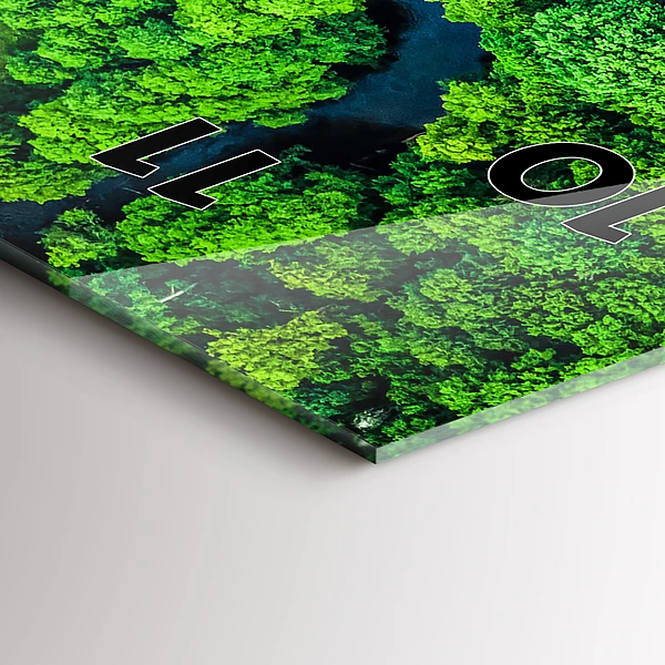 Vertikale Uhr mit motiv Fluss im Wald