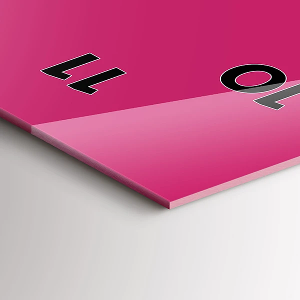 Vertikale Uhr mit motiv Farbe kräftiges Rosa