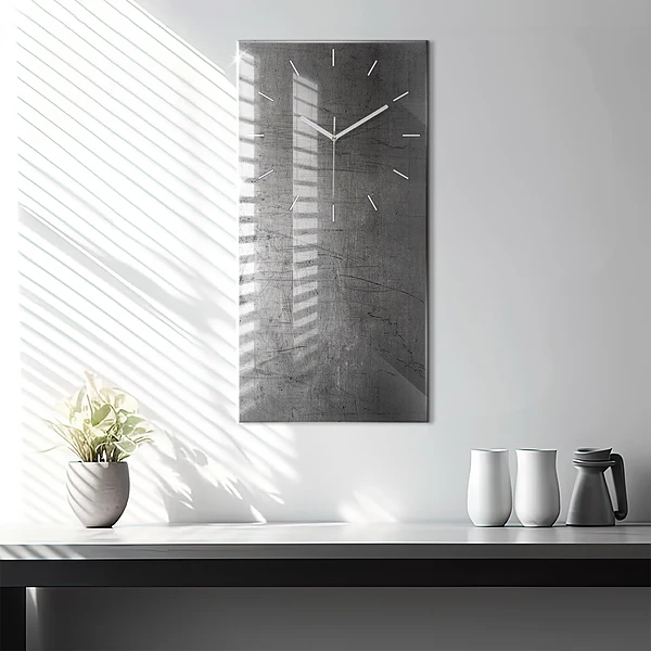 Vertikale Uhr Metallwand