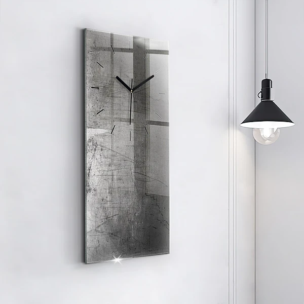 Vertikale Uhr Metallwand