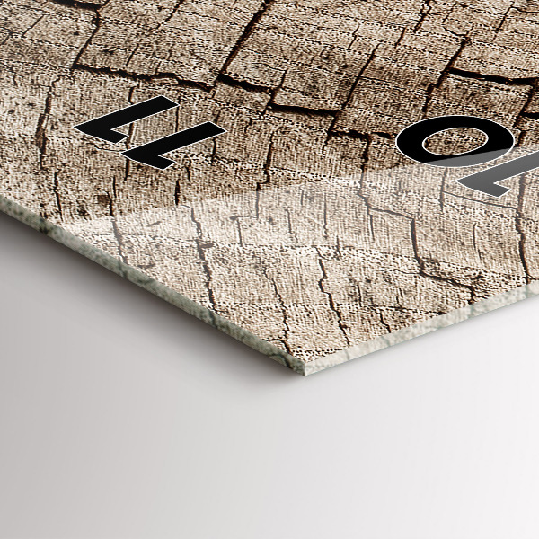 Vertikale Uhr Alter Holzstamm