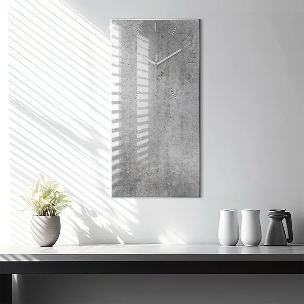 Vertikale Uhr Rohe Wand