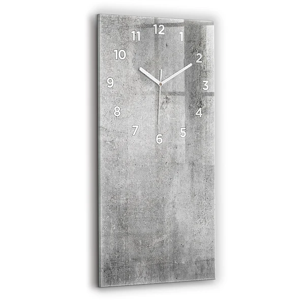 Vertikale Uhr Rohe Wand