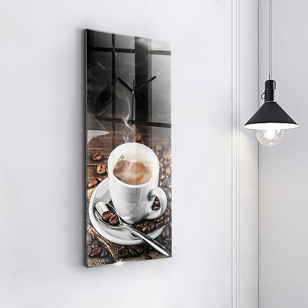 Vertikale Uhr Tasse und Kaffeebohnen
