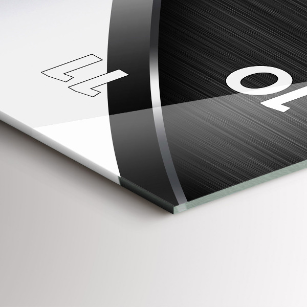 Vertikale Uhr mit motiv Schwarze und silberne Linien