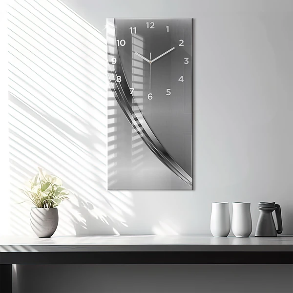 Vertikale Uhr mit motiv Silberne Linien