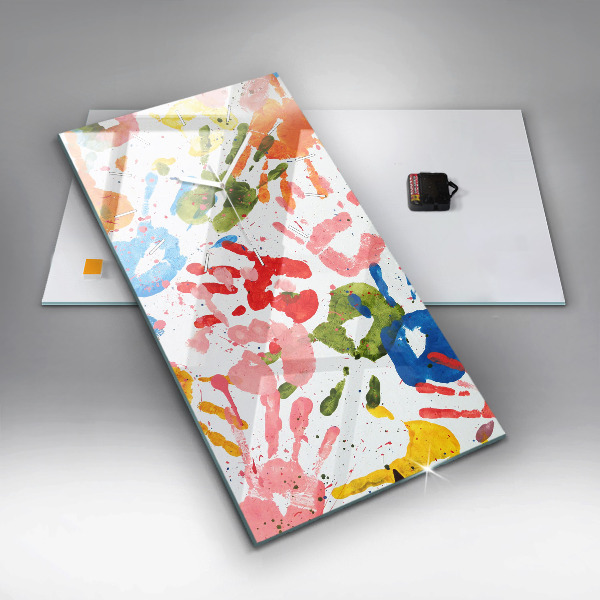 Vertikale Uhr Handabdrücke von Kindern