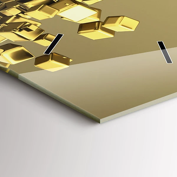 Vertikale Uhr Goldene Quadrate