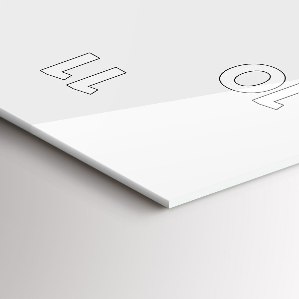 Vertikale Uhr Zeichnender Bär