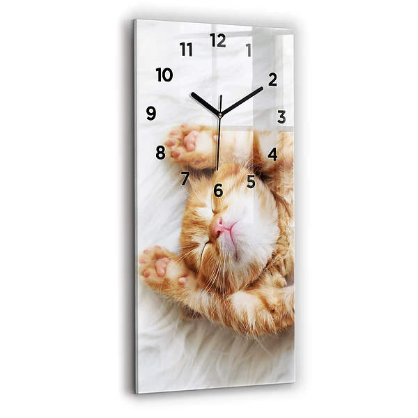 Vertikale Uhr mit motiv Schlafende kleine Katze
