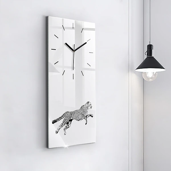 Vertikale Uhr mit motiv Silhouette eines Panthers
