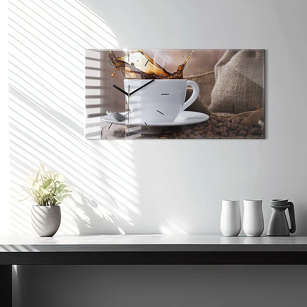 Horizontale Uhr mit motiv Eine Tasse Kaffee