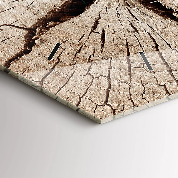 Horizontale Uhr mit motiv Alter Holzstamm