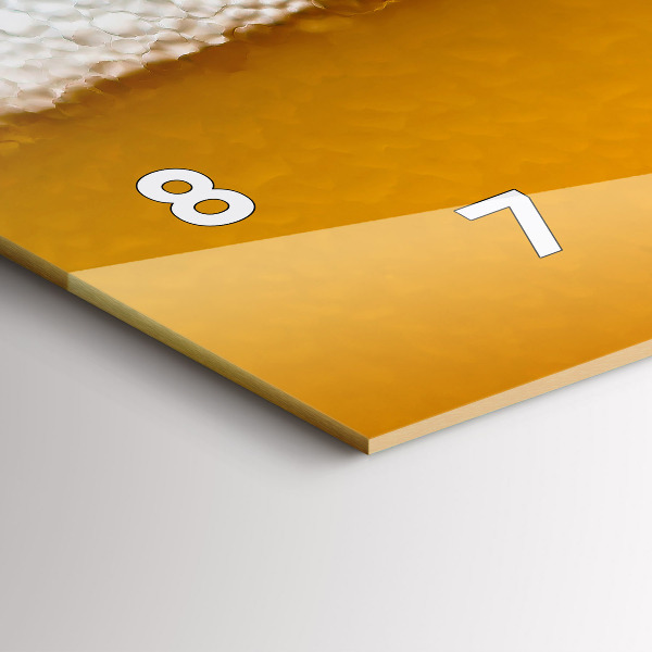 Horizontale Uhr mit motiv Nahaufnahme eines Biers