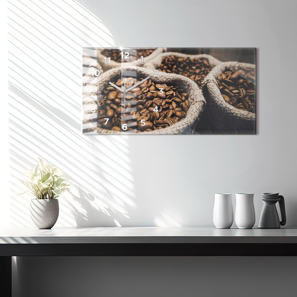 Horizontale Uhr Säcke mit Kaffee