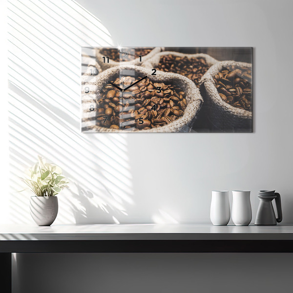 Horizontale Uhr Säcke mit Kaffee