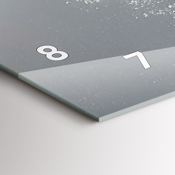 Horizontale Uhr Zitrusfrüchte im Wasser