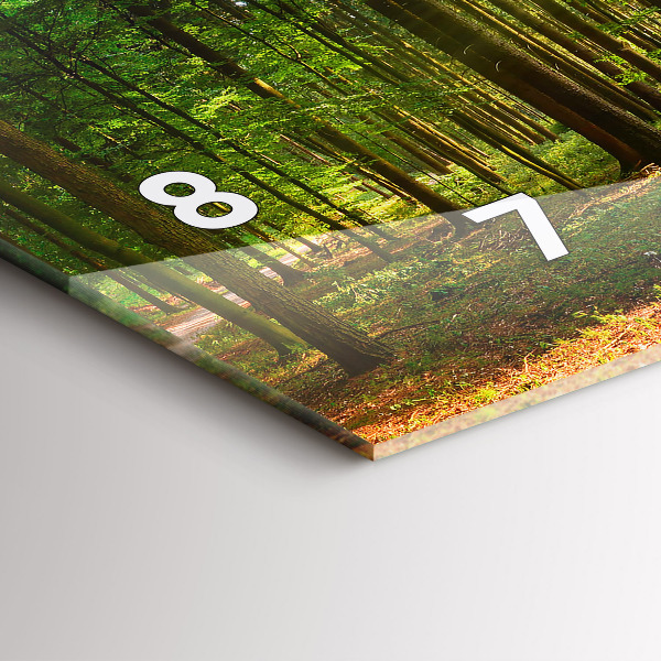 Horizontale Uhr Sonnenaufgang im Wald