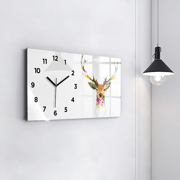 Horizontale Uhr mit motiv Kopf eines farbigen Hirsches