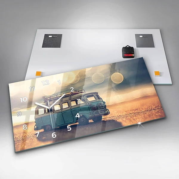 Horizontale Uhr mit motiv Camper am Strand