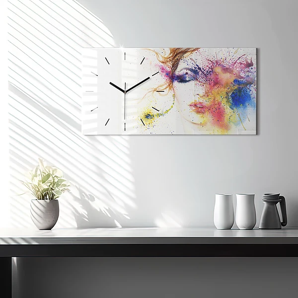 Horizontale Uhr Porträt einer geheimnisvollen Frau