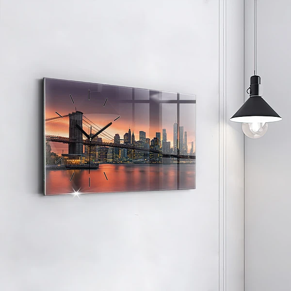 Horizontale Uhr New Yorker East River