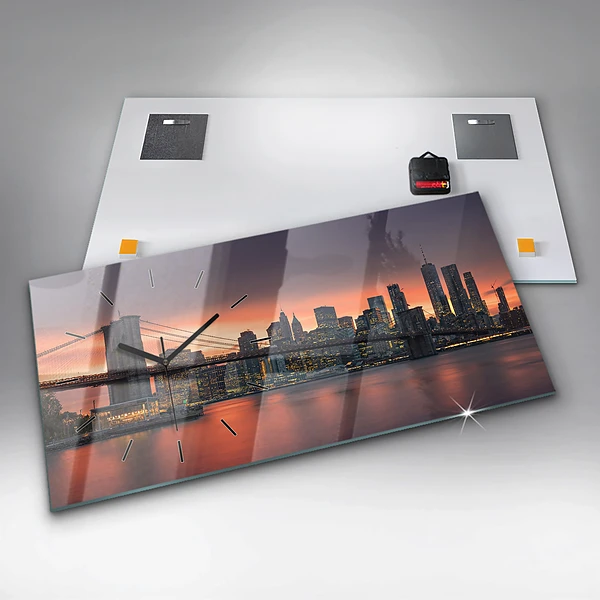 Horizontale Uhr New Yorker East River