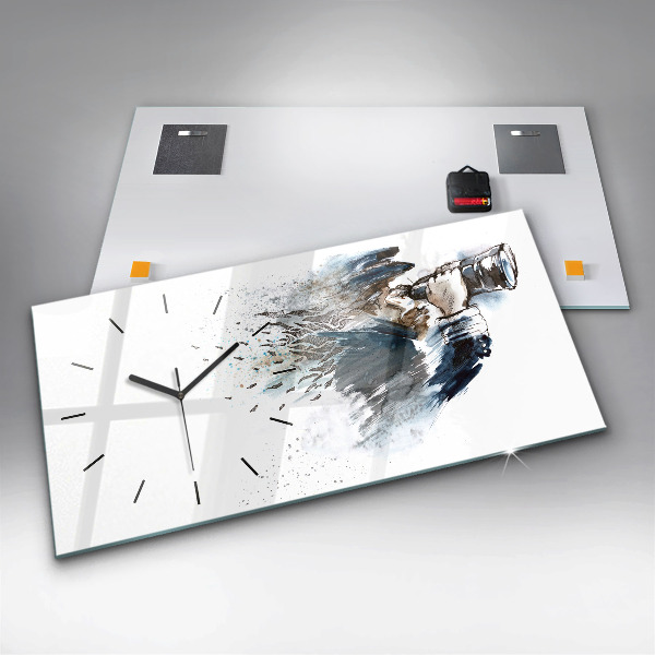 Horizontale Uhr Schiffskapitän mit Fernglas