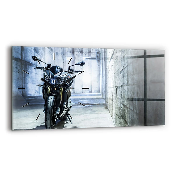 Horizontale Uhr mit motiv Motorrad in einer Gasse